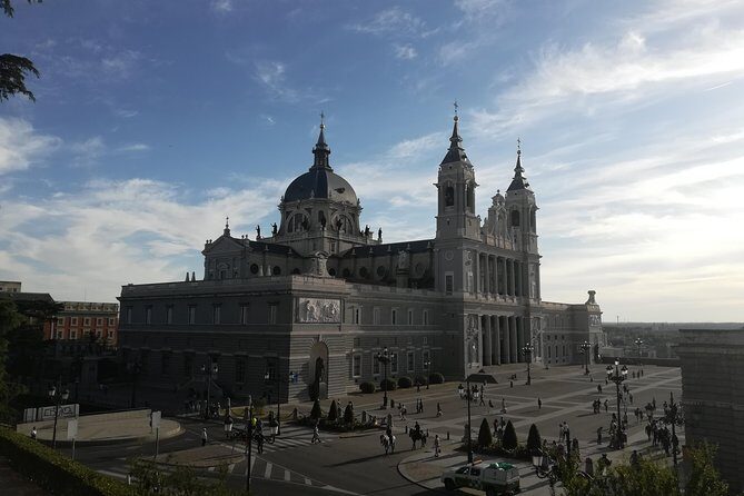 Madrid Old Town Walking Tour with Small Group - FAQs