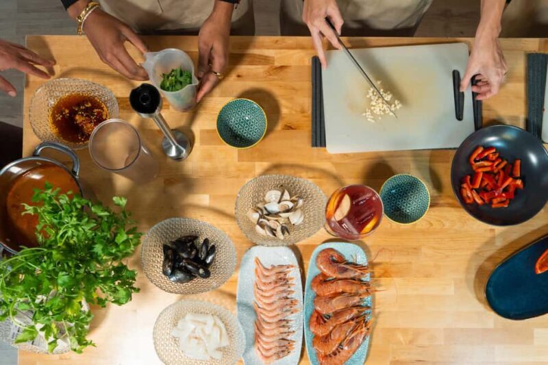 Madrid: Paella & Sangria Classes  Seafood, Chicken or Vegan - The Real Experiences from Guests