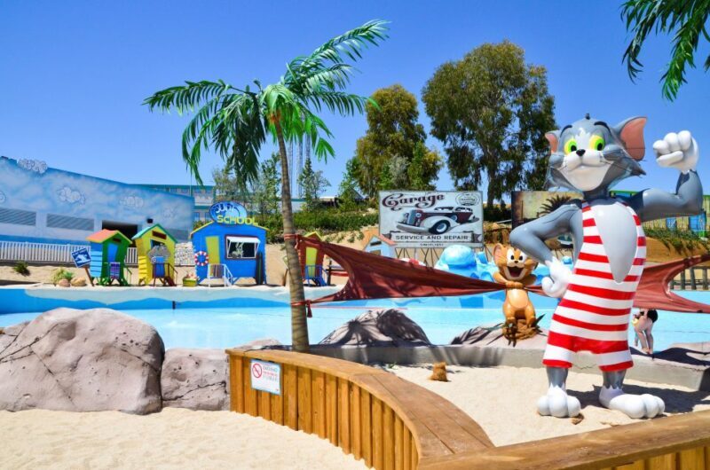 Madrid: Parque Warner Beach Entry Ticket - Key Points