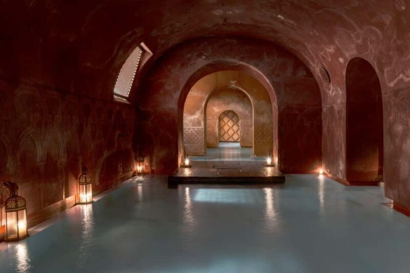 Madrid - Plaza Mayor: Bath and Relaxing Massage - Discovering the Experience
