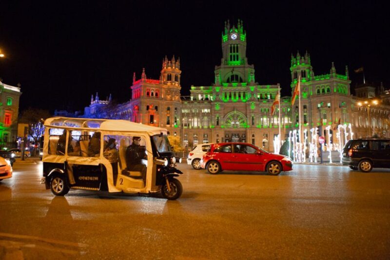 Madrid: Private Christmas Lights Tour by Eco Tuk-Tuk - Why This Tour Stands Out