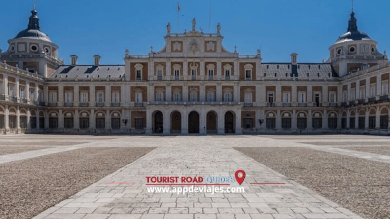 Madrid: Private Walking Tour 4 hours with Royal Palace - The Experience: What Travelers Say