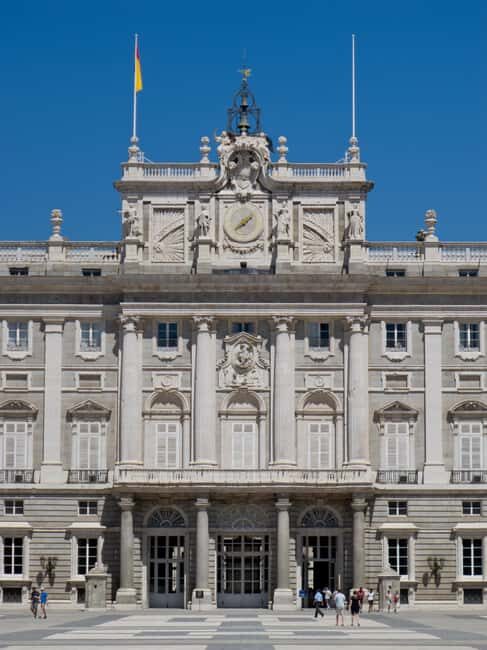 Madrid: Royal Palace Guided Tour with Admission - Key Points