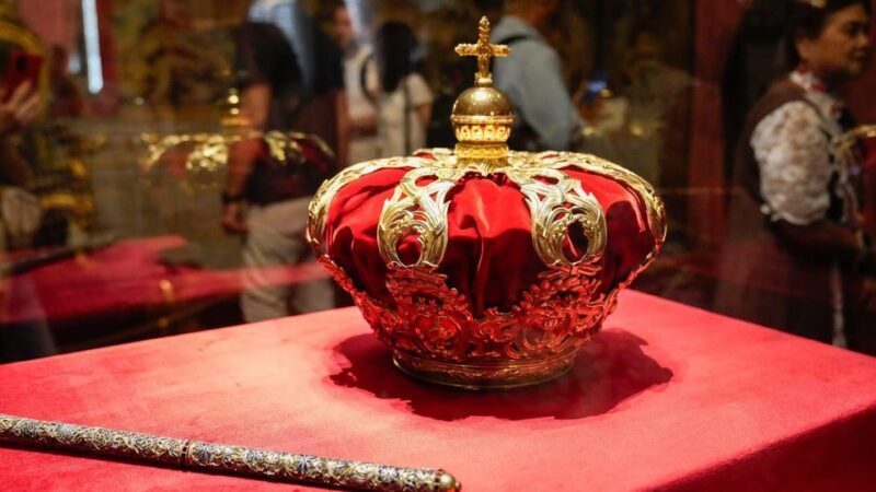 Madrid: Royal Palace Guided Tour with Entry Ticket - The Experience in Practice