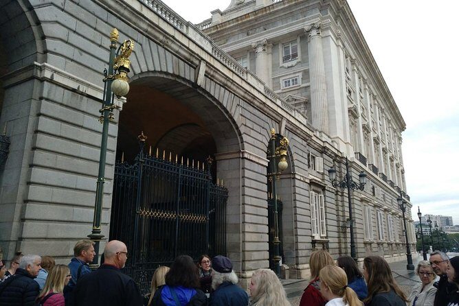 Madrid Royal Palace Private Tour with Skip-the-line Ticket - What to Expect from the Madrid Royal Palace Private Tour