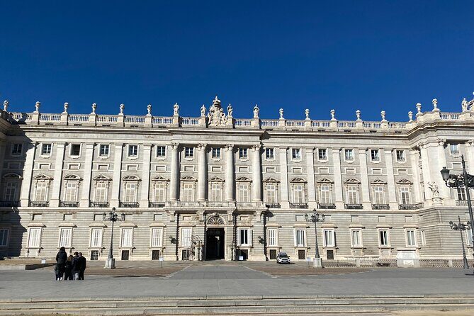 Madrid: Royal Palace Semi-private tour - Key Points