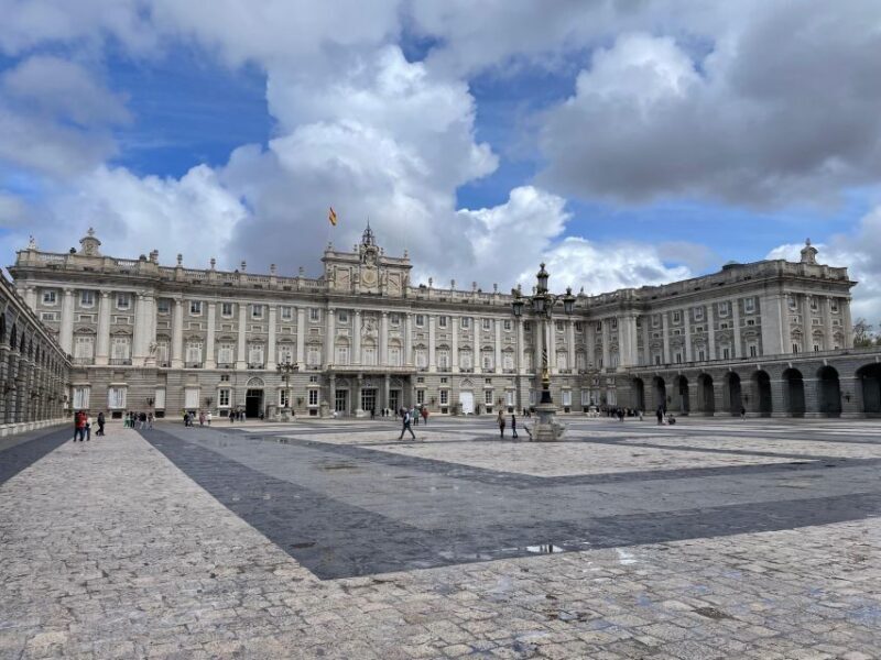 Madrid: Royal Palace tour - semi private or private - An In-Depth Look at the Royal Palace Tour