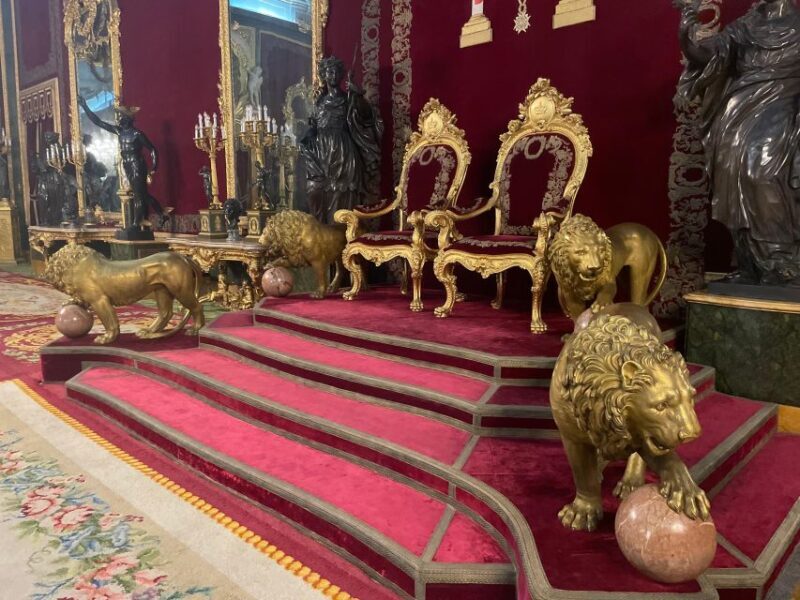 Madrid: Royal Palace tour - semi private or private - Who Should Book This Tour?