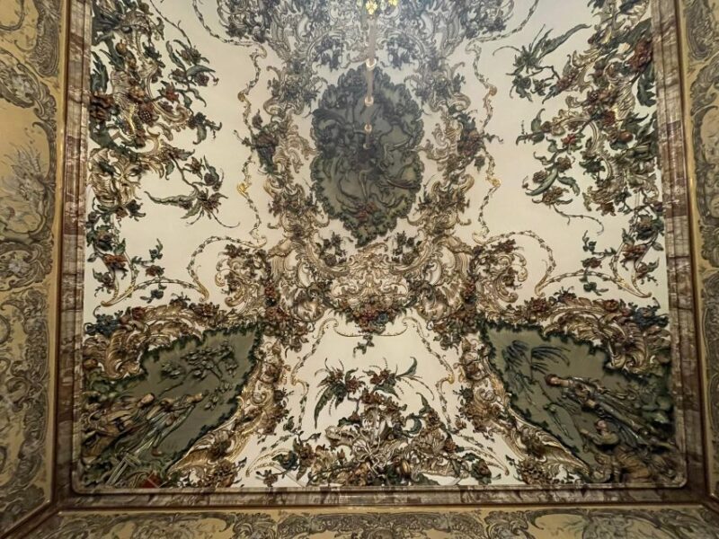 Madrid: Royal Palace tour - semi private or private - FAQ