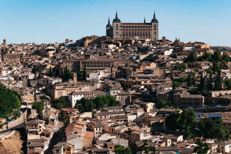 Madrid: Toledo & Segovia Tour w/ Cathedral, Alcazar & Lunch - Segovia Starts with the Roman Aqueduct