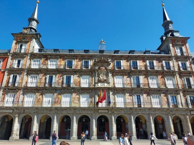 Madrid; Tour. Full Day City Walking Tour - FAQs