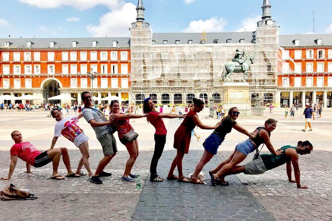 Madrid: Treasure Hunt Experience - Starting Point and End Location