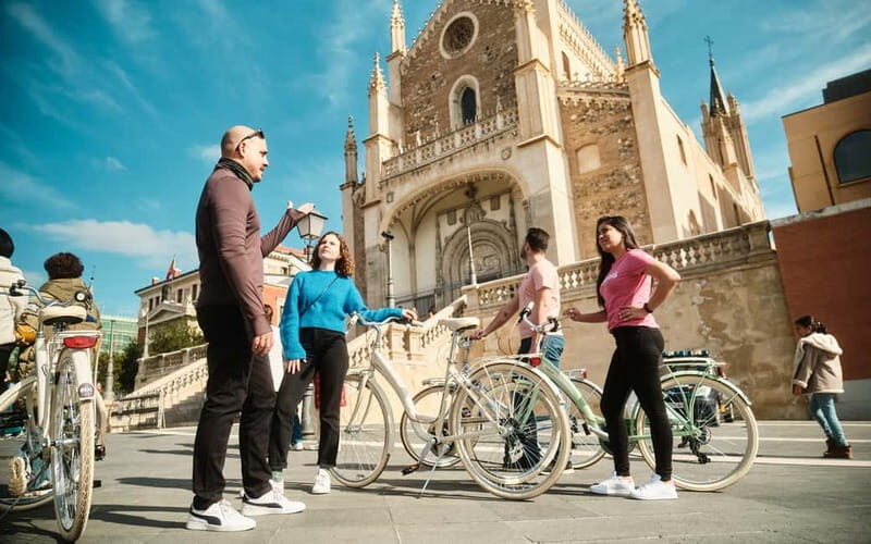 Madrid: Vintage Bike Tour of City Highlights - Small-Group - Key Points