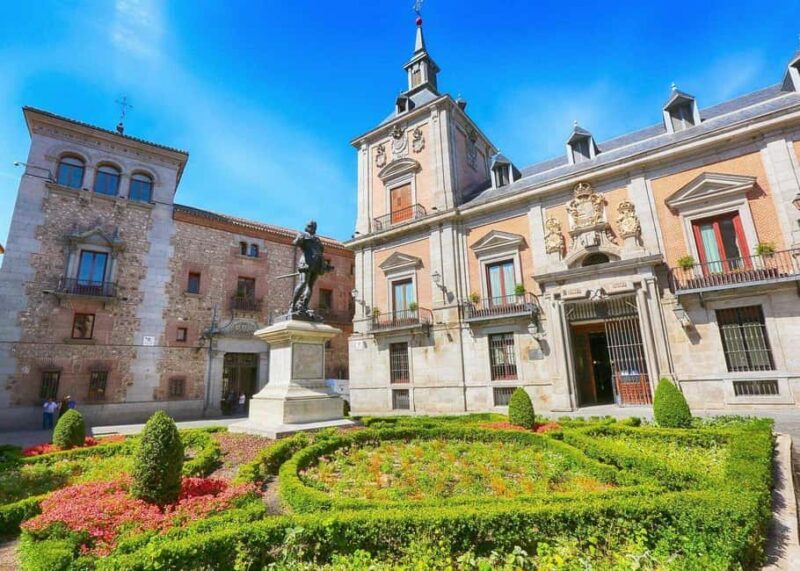 Madrid Walking Tour: Sol, Plaza Mayor,Royal Palace, Gran Via - Exploring Madrid’s Landmarks in 1.5 Hours