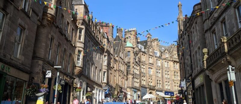 Magic and Legends in Edinburgh: walking tour in French - Practical Tips for Participants
