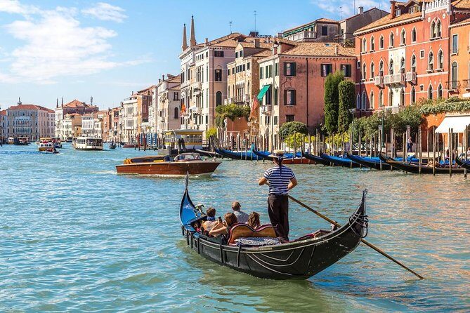Magical Gondola Journey: Explore Venice's Grand Canal in Style! - Key Points
