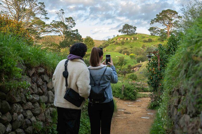 Magical Hobbiton: Small-Group Guided Tour from Auckland - The Hobbiton Movie Set Tour