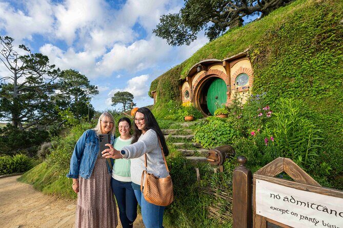 Magical Hobbiton: Small-Group Guided Tour from Auckland - Final Thoughts: Who Should Consider This Tour?