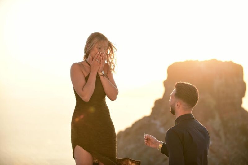 Magical Proposal Photoshoot in Santorini - Key Points