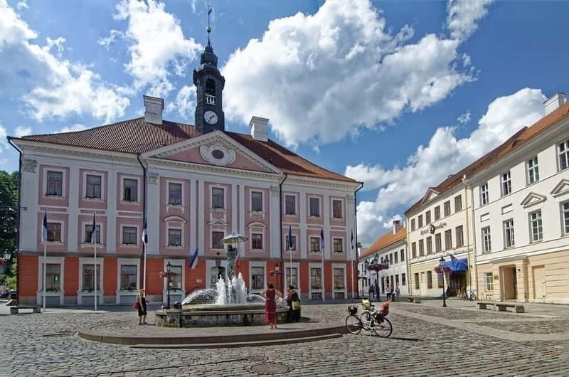 Magical Tartu Romantic Private Walking Tour - The Breakdown of the Itinerary