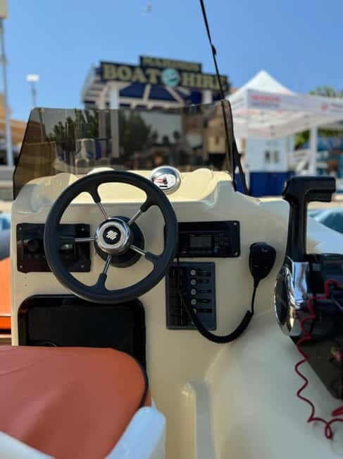 Mahimos Boat Hire - What to Expect from Your Speed Boat Trip