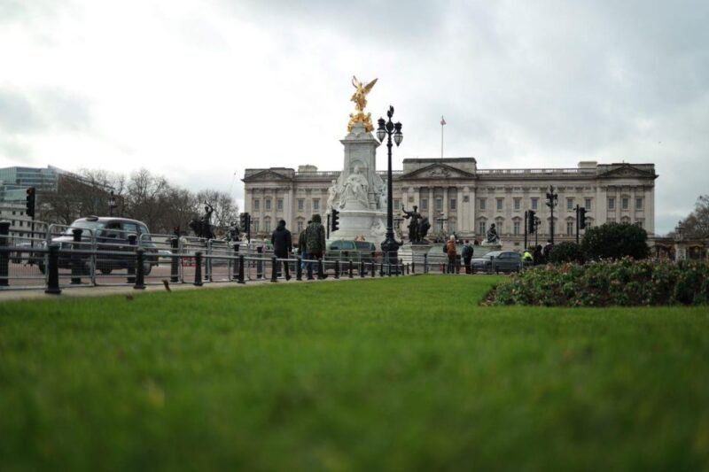 Majesty in Motion: Exploring Westminster's Royal Legacy - Introduction at Trafalgar Square