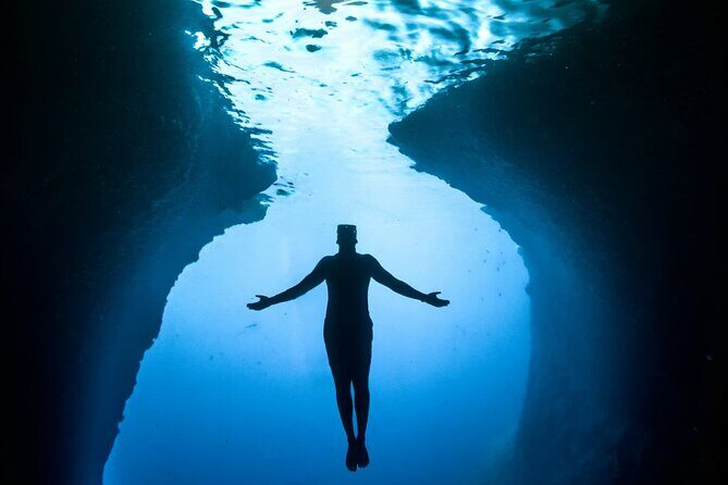 Makarska: 3 Island Speedboat Tour with Little Blue Cave & Lagoon - Exploring the Itinerary in Detail
