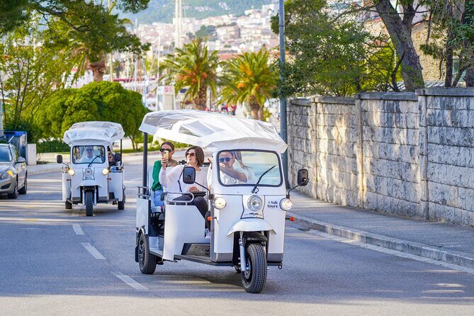 Makarska: Skywalk Tour with a Tuk Tuk - Skip the line ticket - What to Expect from the Tour