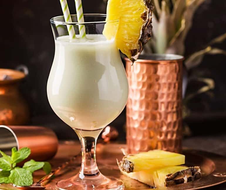 Make a bottle of gin or rum at our distillery - The experience in detail