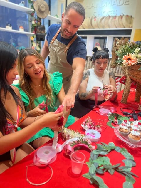 Make a traditional "tocado" sevillano - The Crafting Process: What You Can Expect