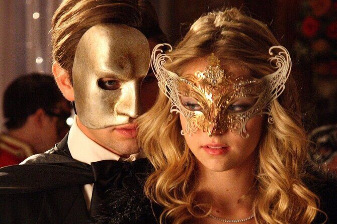 Make a Venetian Mask and Craft your Imagination - Authentic Voices and Real Experiences