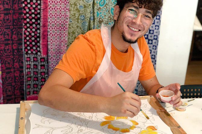 Make and Paint a Malaysian Batik Scarf in Aventura, Florida - Practical Details and Booking Tips