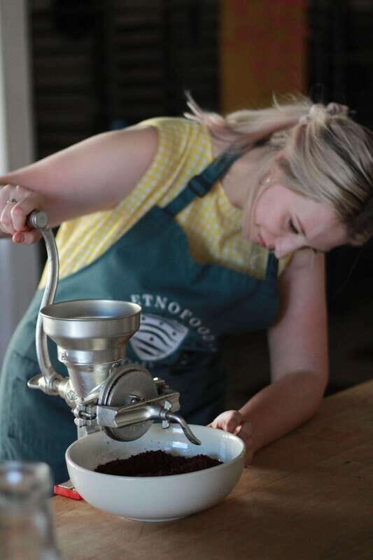 Make chocolate to take home Oaxacan style - Key Points