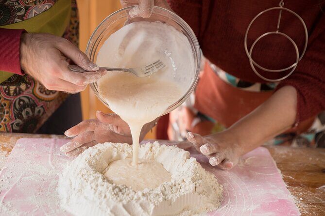 Make Your Own Creative Armenian Sweet Gata - Who Should Book This?
