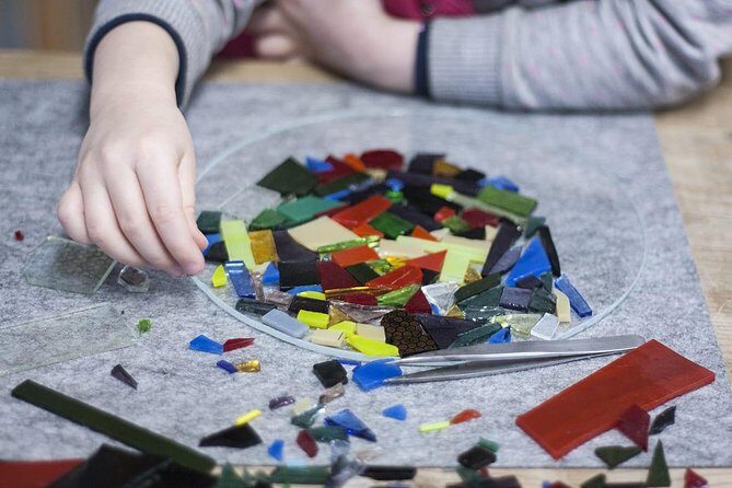 Make your own Plate: Glass Mosaic Workshop - Key Points