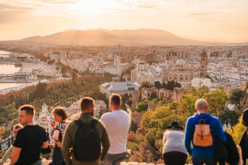 Málaga 1-hour by TukTuki: Essential and Private Tour - Key Points