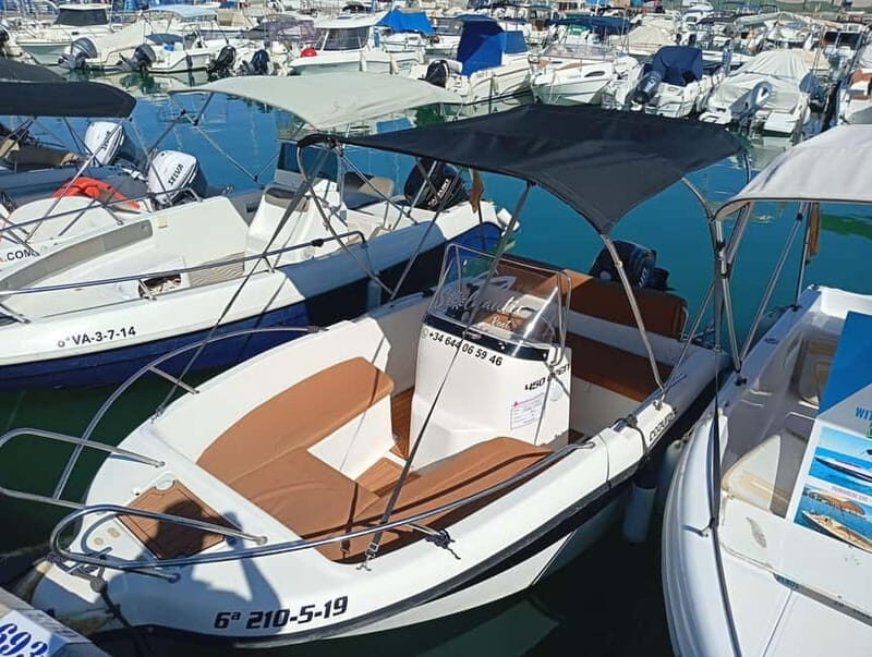 Malaga: 6-Seater Speedboat License-free Boat Rental - Who Will Love This Experience?