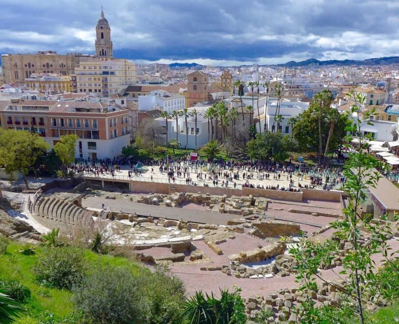 Malaga: Alcazaba and Roman Theatre Private Tour With Tickets - What Makes This Tour Stand Out