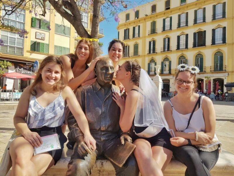 Malaga: Bachelorette Party Treasure Hunt - What Is the Malaga Bachelorette Treasure Hunt?