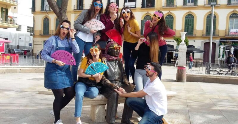 Malaga: Bachelorette Party Treasure Hunt - How the Treasure Hunt Works