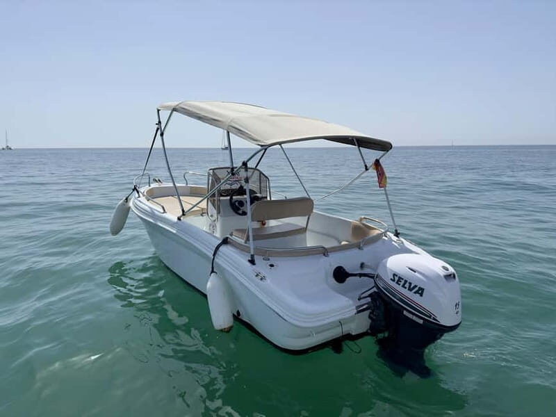 Malaga: Boat rentals without a license - The Practical Details
