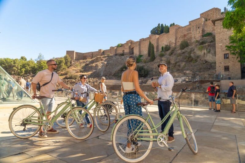 Málaga: City Highlights Guided Vintage Bike Tour - What to Expect from the Itinerary