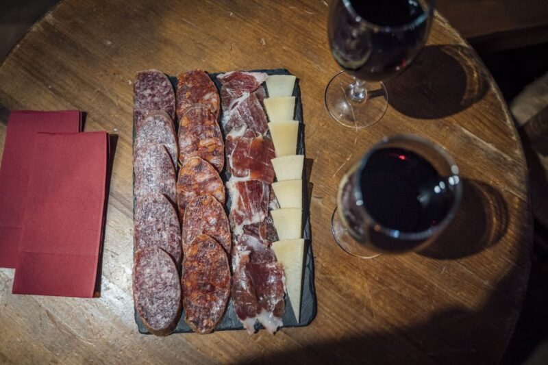 Malaga: El Gallo Ronco Flamenco Show Admission Ticket - FAQ