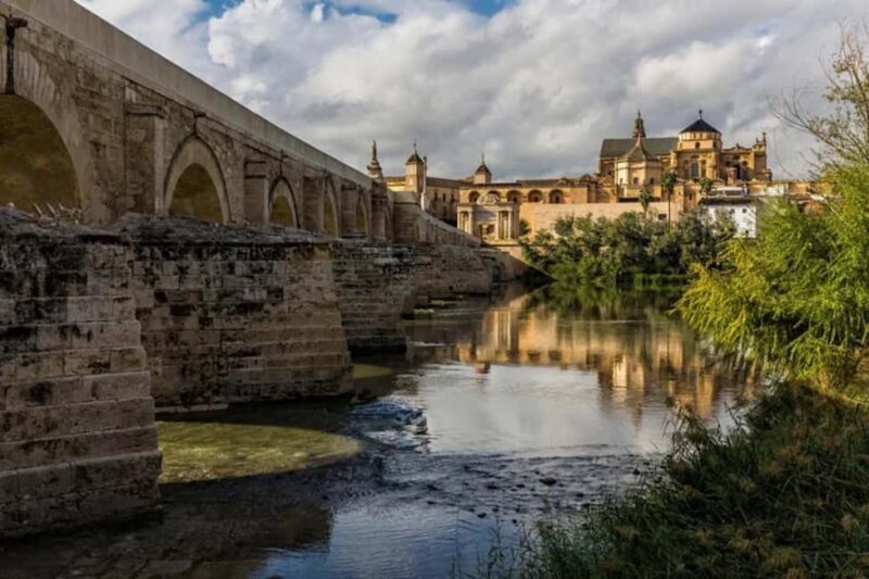 Málaga: Excursion to Córdoba with entrance to the Mosque - Source
