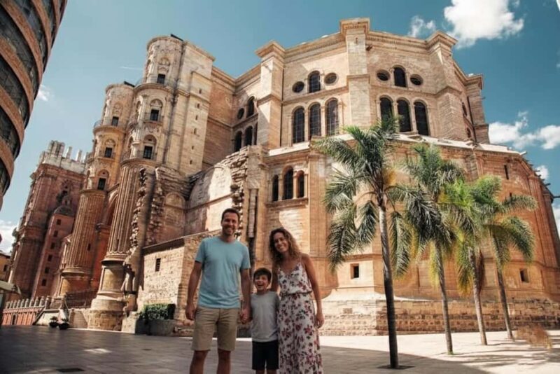 Málaga: Insta-Perfect Walking Tour with a Local Guide - Exploring Málaga’s Photogenic Heart