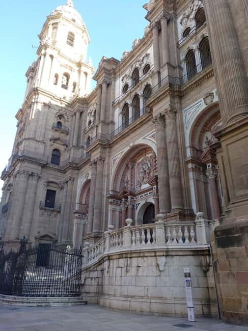 Malaga: old town walking tour & flamenco show - What to expect at the flamenco show