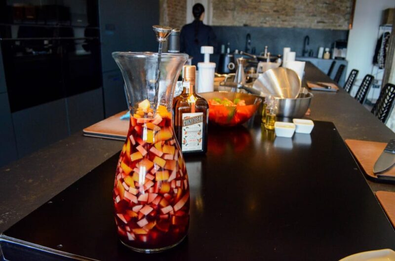 Málaga: Paella and Sangria Cooking Class with Market Visit - Key Points