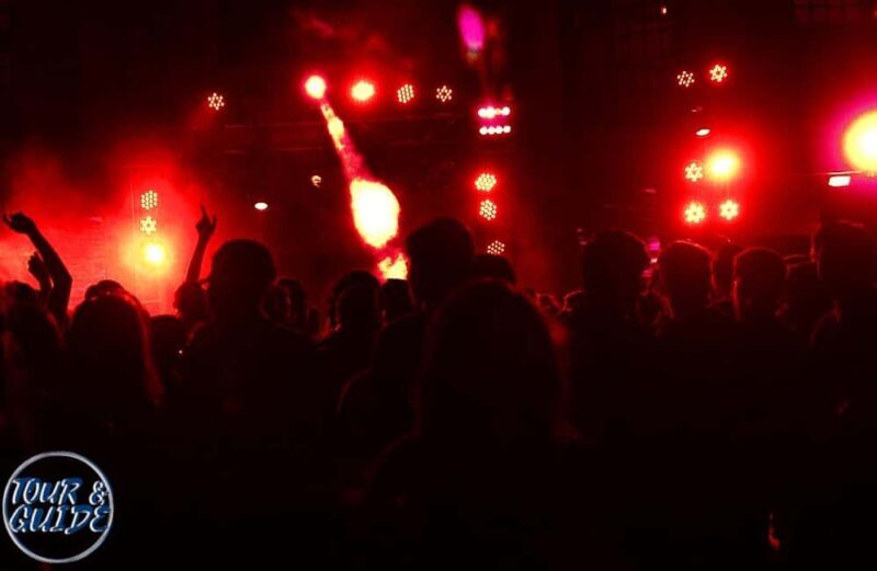 Málaga: Pub Crawl and Nightclubs in Torremolinos - Málaga: Pub Crawl and Nightclubs in Torremolinos — A Night Out Worth Considering