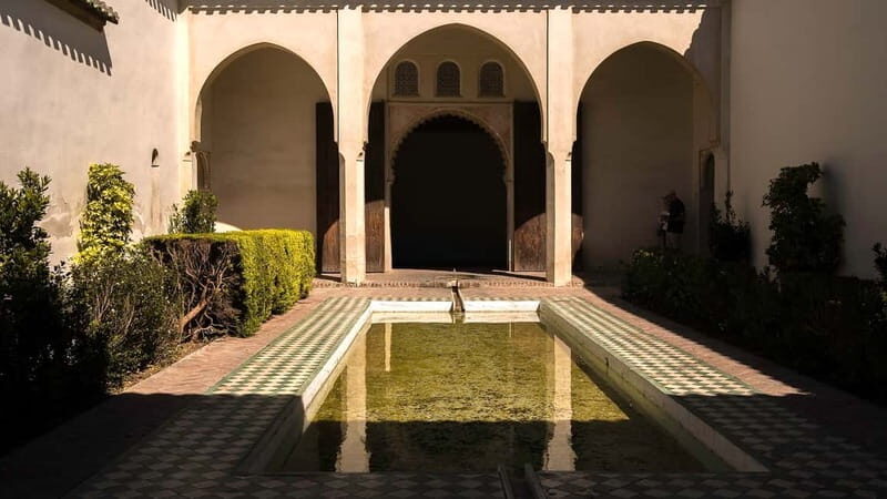 Málaga: Roman Theatre and Alcazaba Guided Tour - Experience Quality and Guide Expertise