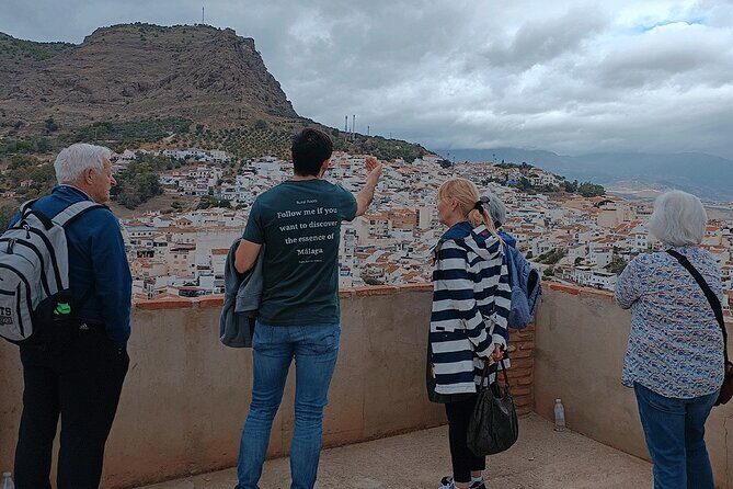 Málaga SmallGroup Wine Tour  Álora Castle Views & 4 Tastings - The Journey from Málaga to Álora